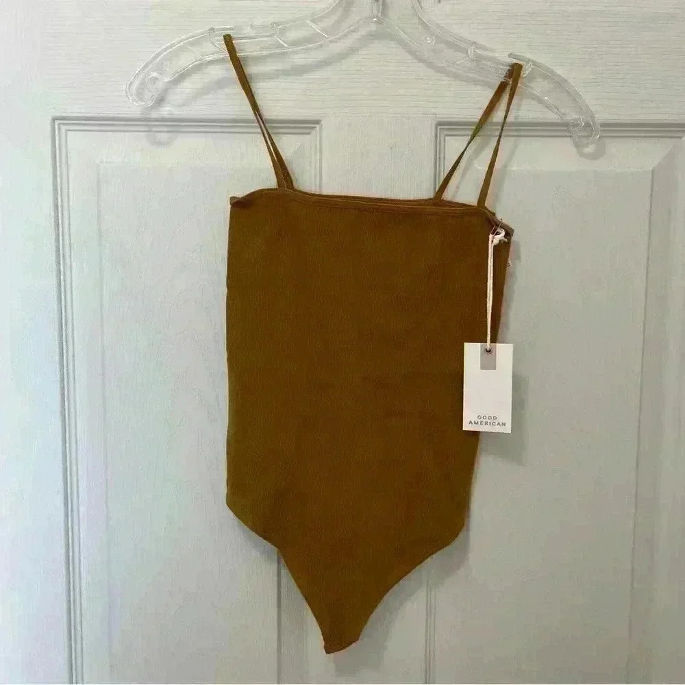 Good American NWT SEAMLESS SKINNY STRAP BODYSUIT Sz 1/2